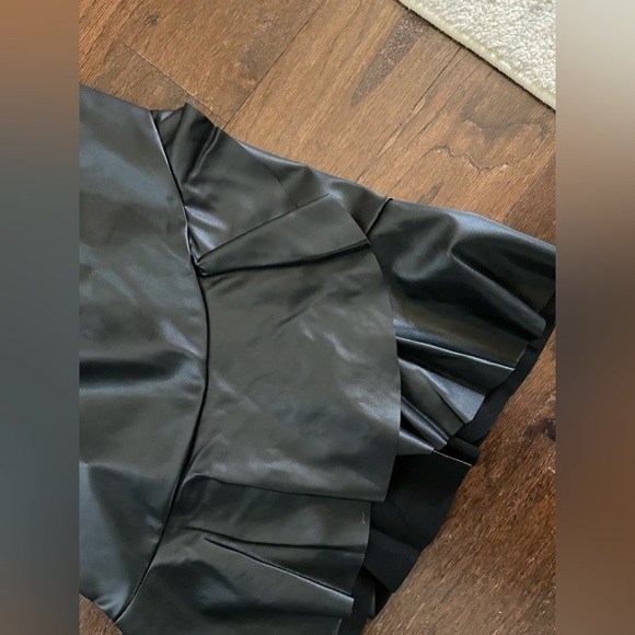 BCBGENERATION-Women's Faux-Leather Flounce-Hem Mini Dress-XS-black Retail $128 - Picture 4 of 12